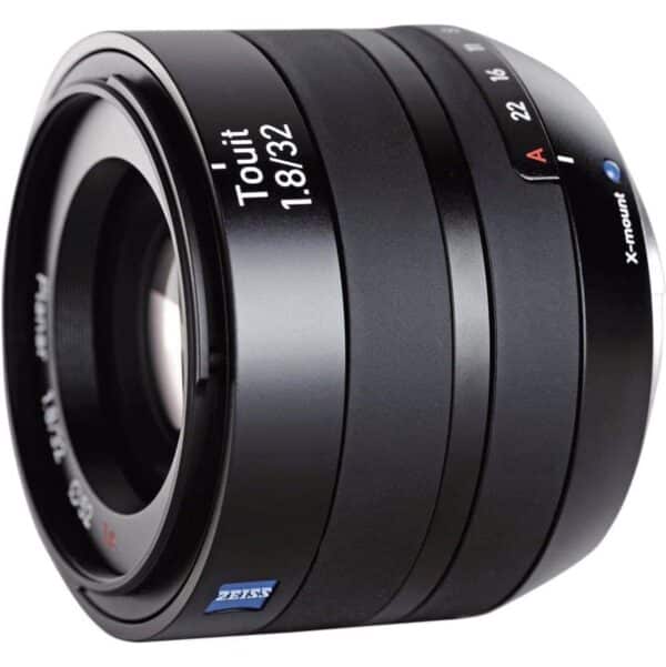 Zeiss Touit 32mm f1.8 E mount