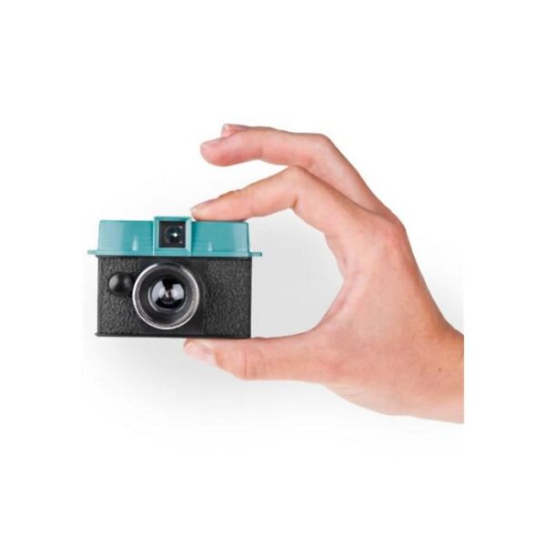 Diana Baby 110 & 12mm lens + Lomo Metropolis film - Afbeelding 3