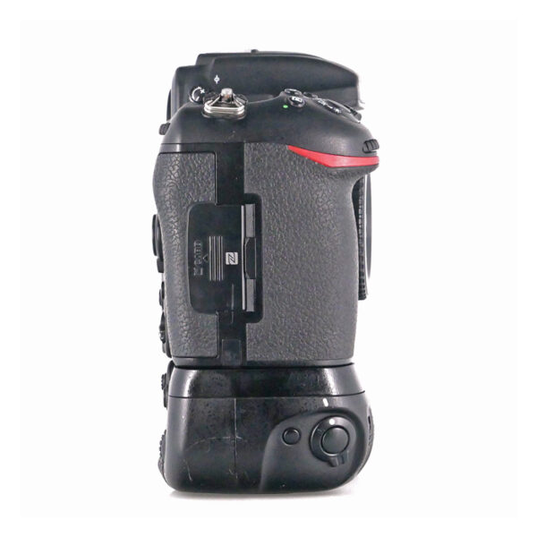 Nikon D500 Body incl. MB-D17 grip - Afbeelding 5