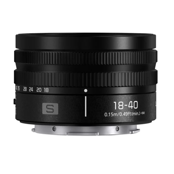 Panasonic LUMIX S9 Jet Black + S 18-40mm f/4.5-6.3