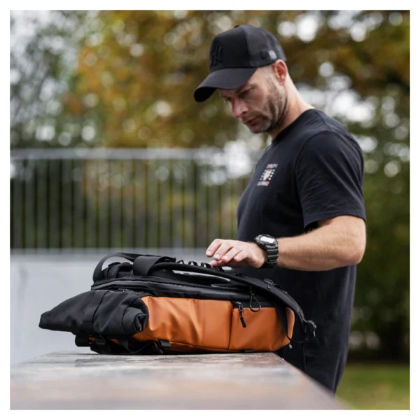 WANDRD The PRVKE Lite 11-LITER Sedona Orange Photo Bundel - Afbeelding 4