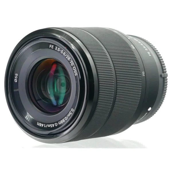 Sony FE 28-70mm f/3.5-5.6 OSS