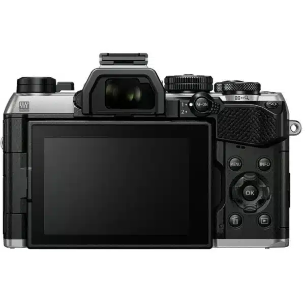 OM SYSTEM OM-5 II + 12-40mm II Silver