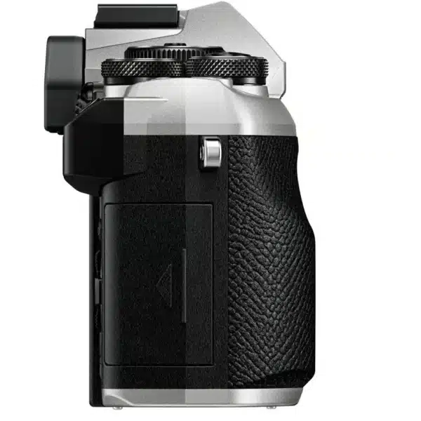 OM SYSTEM OM-5 II + 12-40mm II Silver