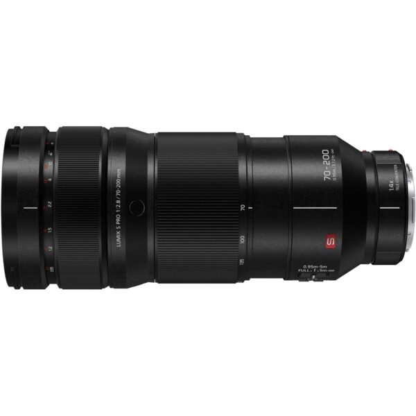 Panasonic Lumix S Pro 70-200mm f/2.8