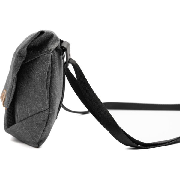 Peak Design Field Pouch V2 - Charcoal
