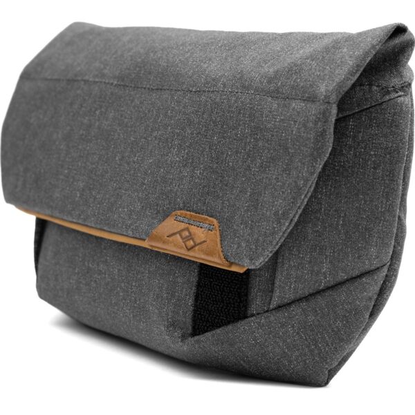 Peak Design Field Pouch V2 - Charcoal
