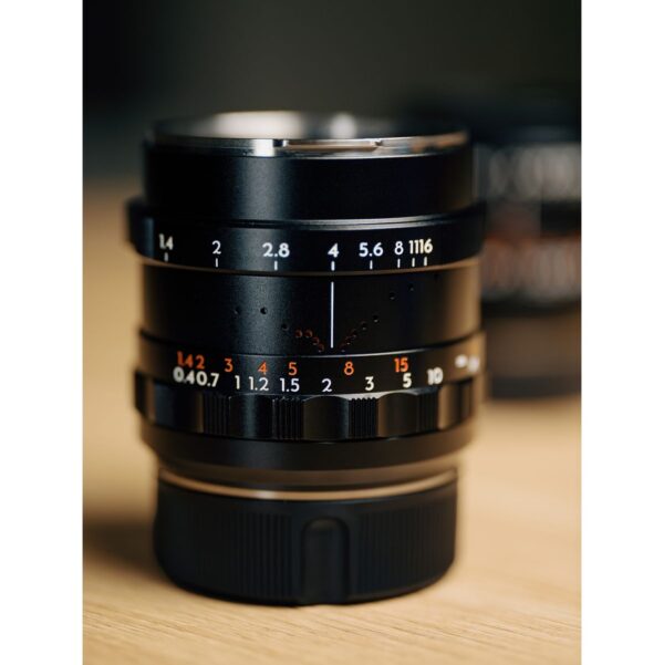 Thypoch 28mm f/1.4 FullFrame For Fujifilm X-Mount Black