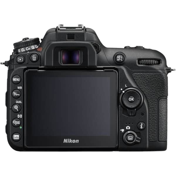 Nikon D7500 + AF-S DX NIKKOR 18-300 VR