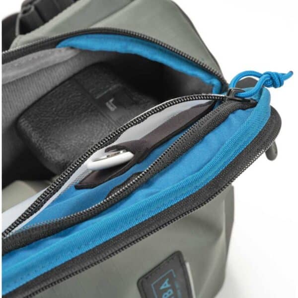 Tenba Solstice V2 16l SlingBag - Grey (636-433)