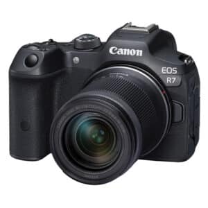 Canon EOS R7 + RF-S 18-150mm