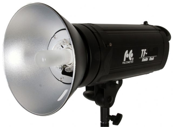 FE TF-300A Studioflitser