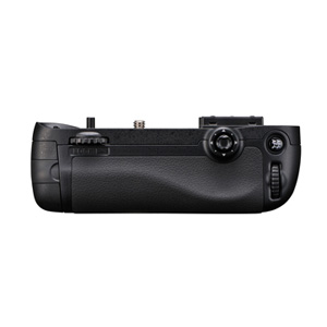 Nikon MB-D15 grip D7100
