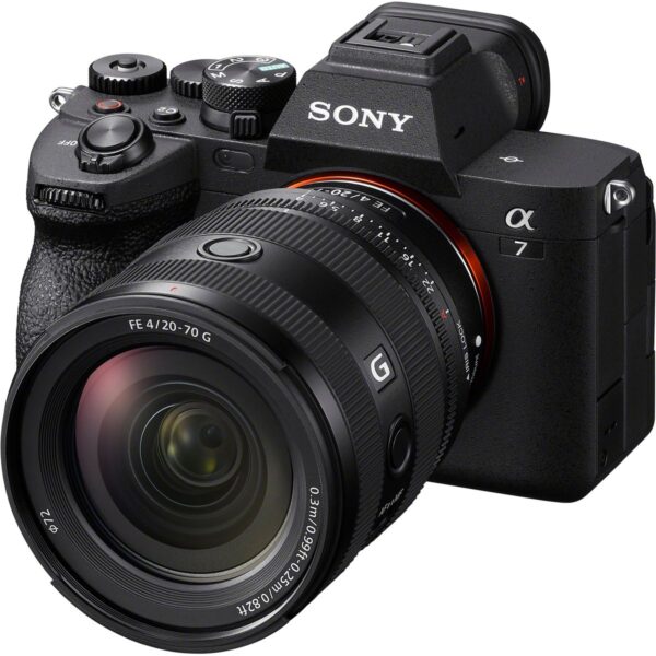 Sony FE 20-70mm f/4 G ultra-wide