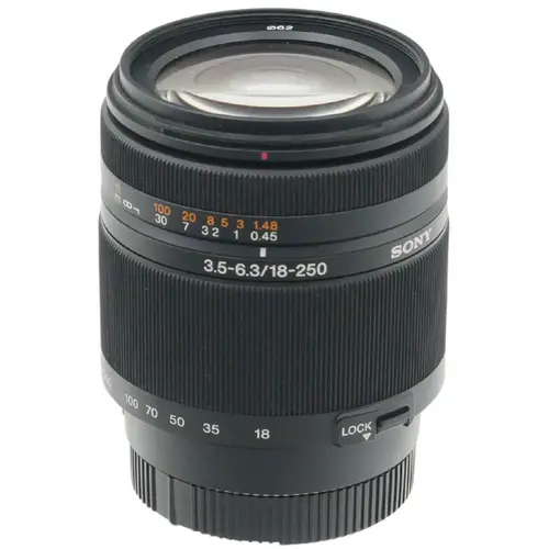Sony 18-250mm f3.5-6.3 DT