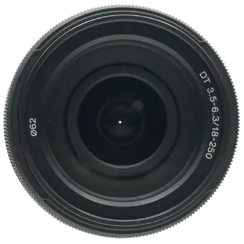 Sony 18-250mm f3.5-6.3 DT