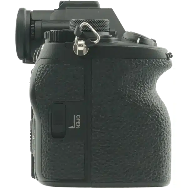 Sony A7R V body