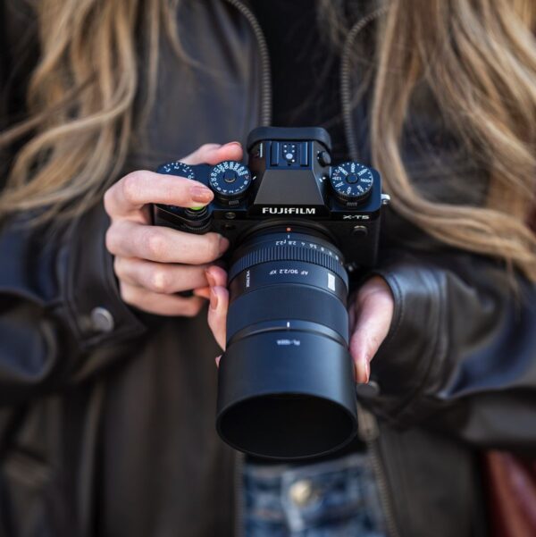 Viltrox AF 90mm f/2.2 EVO Aps C For Fujifilm