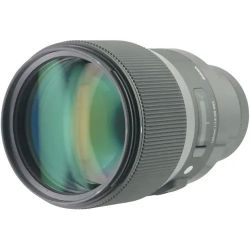 Sigma 135mm f/1.8 DG Art L-Mount
