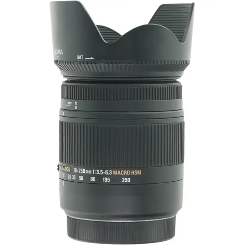 Sigma 18-250mm f3.5-6.3 DC Macro OS HSM Canon