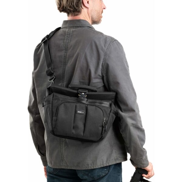 Think Tank Focuspoint Crossbody 8l Asphalt Black