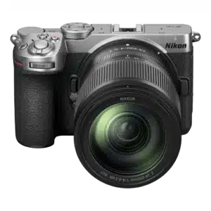 Nikon Z5IIC + 24-200mm f/4.5-6.3 VR Zilver